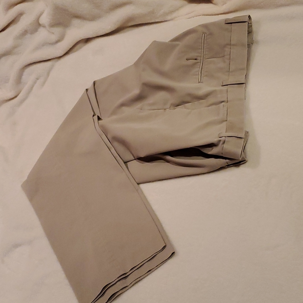 Axist men's Pants size 36x32